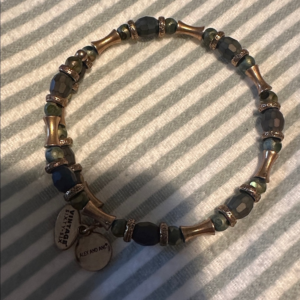 Gold and green Beaded Bracelet